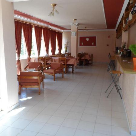 Aparthotel Amarilia Skala Rachoni  Exterior foto