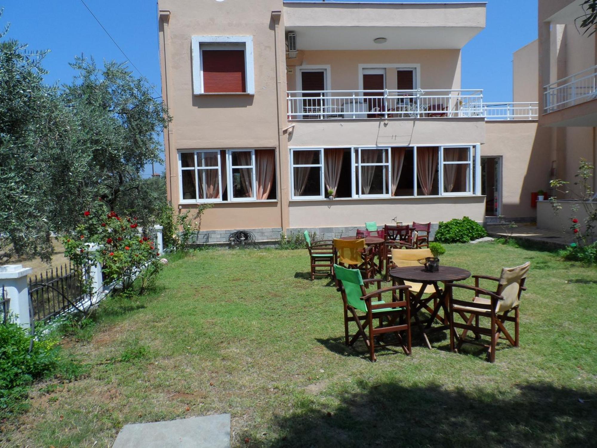 Aparthotel Amarilia Skala Rachoni  Exterior foto