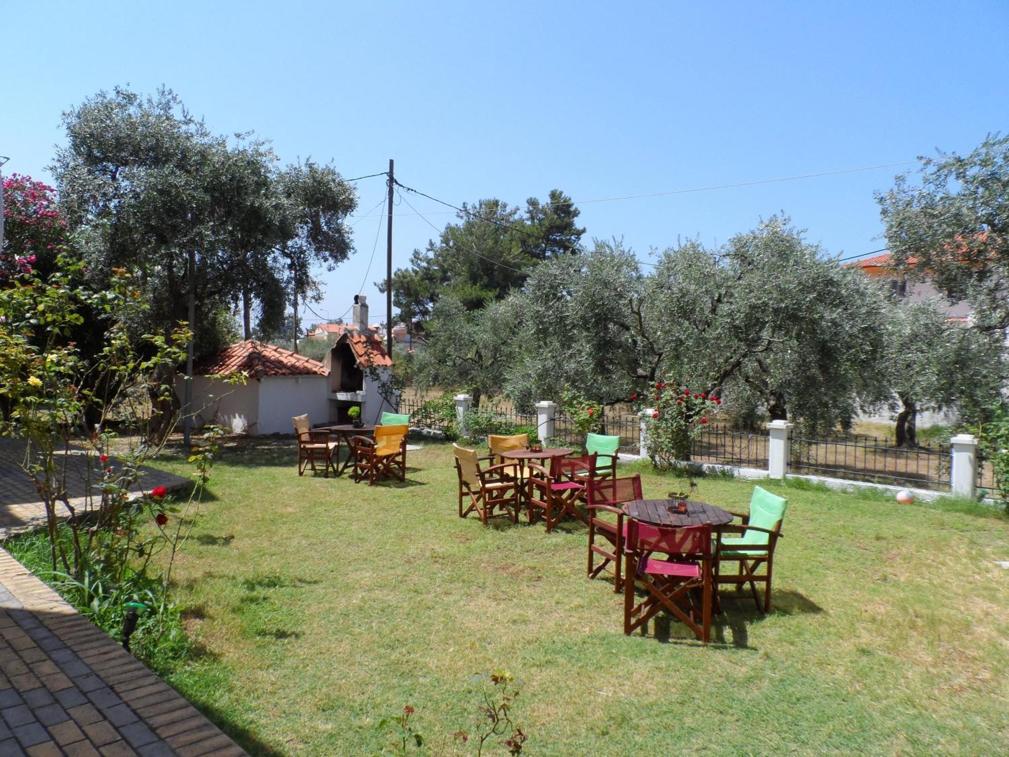 Aparthotel Amarilia Skala Rachoni  Exterior foto