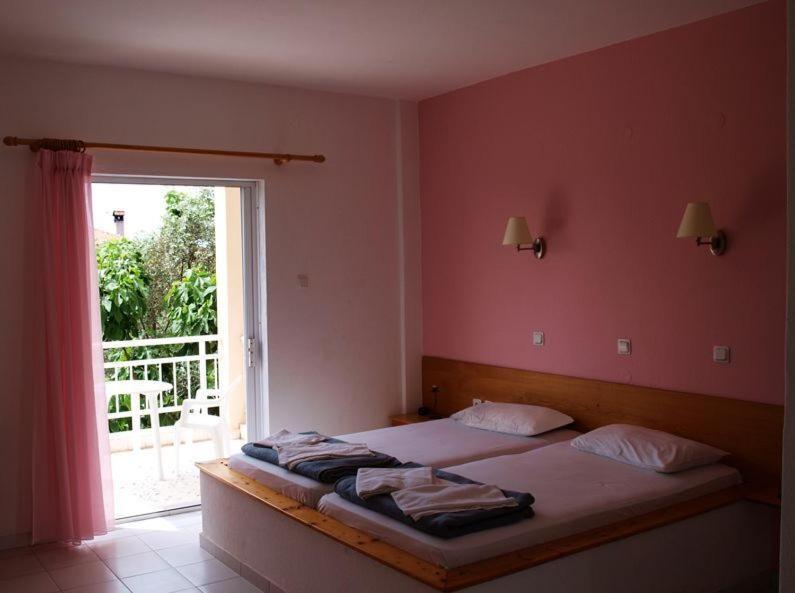 Aparthotel Amarilia Skala Rachoni  Zimmer foto